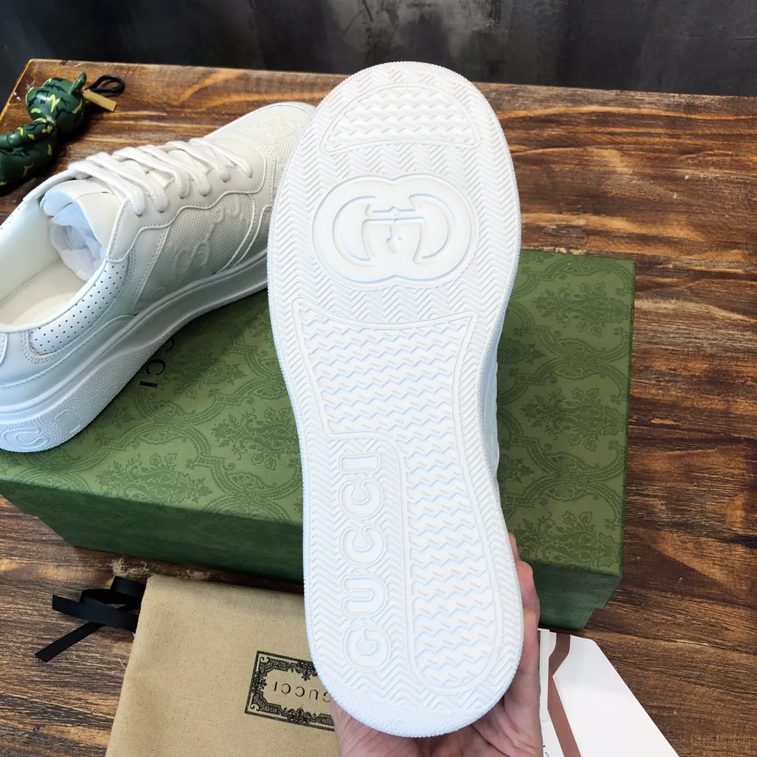 P660💰[Ready stock] Dongguan version (different from market products) Upgraded version 35-45 couple model Gucci2021 latest men's and women's casual biscuit shoes, original mold opening, set last version, perfect series! Welcome to taste. Original coding process. Fabric: First-layer cowhide Lining: Silk cowhide Outsole: Original TPU outsole